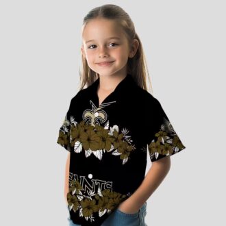 New Orleans Saints Hibiscus Stripe Hawaiian Shirt - Gold Black Theme Outfit