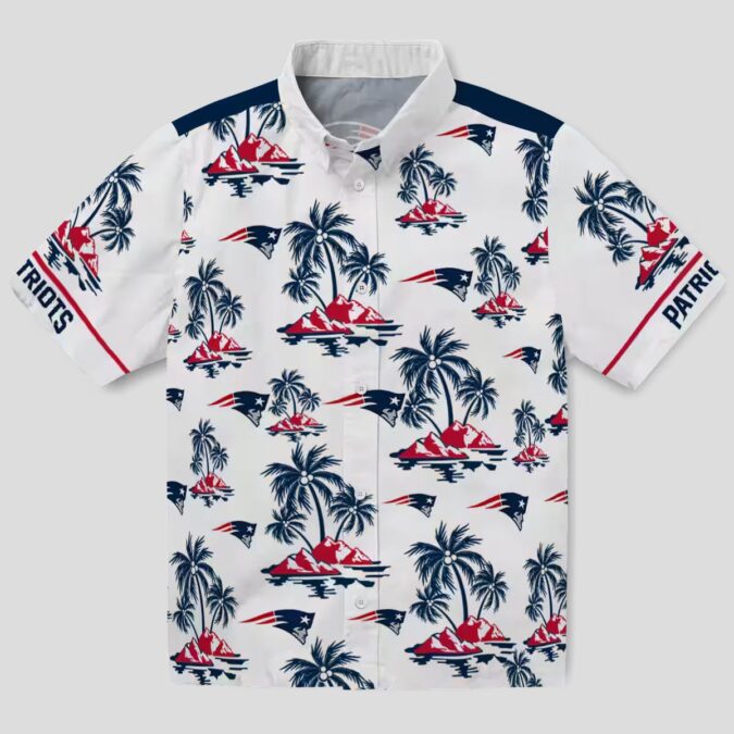 New England Patriots Palm Print Hawaiian Shirt, Summer Beach & Game Day Outfit