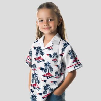 New England Patriots Palm Print Hawaiian Shirt, Summer Beach & Game Day Outfit