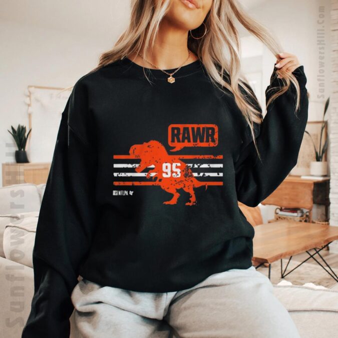 Myles Garrett Rawr 95 Cleveland Browns NFL T-shirt 2025 - Vintage Graphic Design for Fans