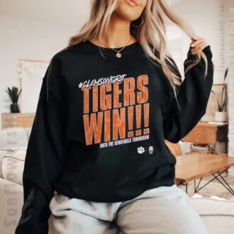 Vintage Clemson Tigers Basketball T-shirt - Clemsongrit Tigers March Madness Semifinals 2025