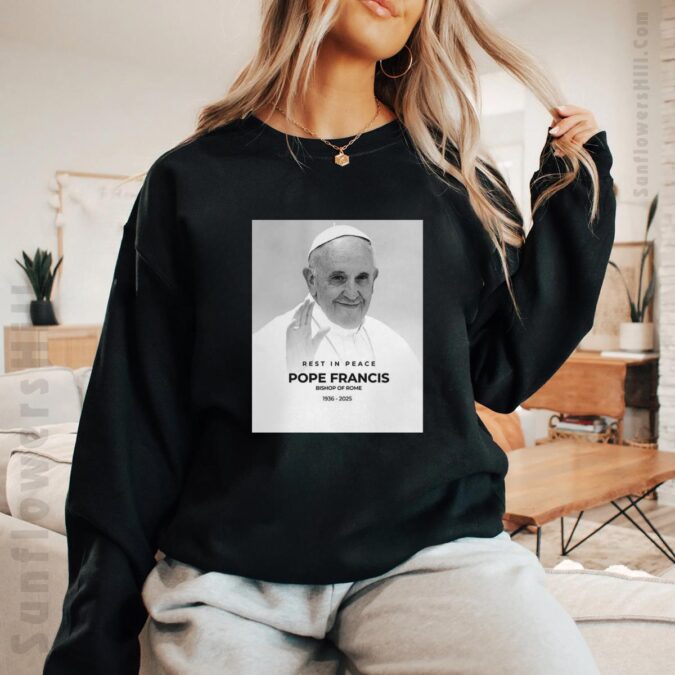 Rip Pope Francis Jorge Mario Bergoglio Is Dead 1936-2025 Unisex T-Shirt