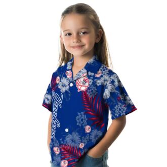 Trendy New York Yankees Aloha Shirt - Navy Hibiscus Print for Summer Game Day Style