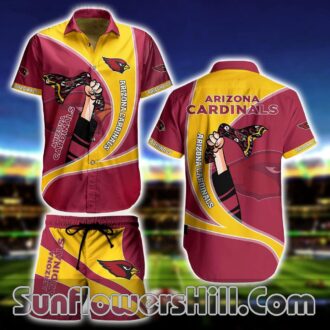 Arizona Cardinals Victory Pose Unisex Short Sleeve Shirt for Sports Trips